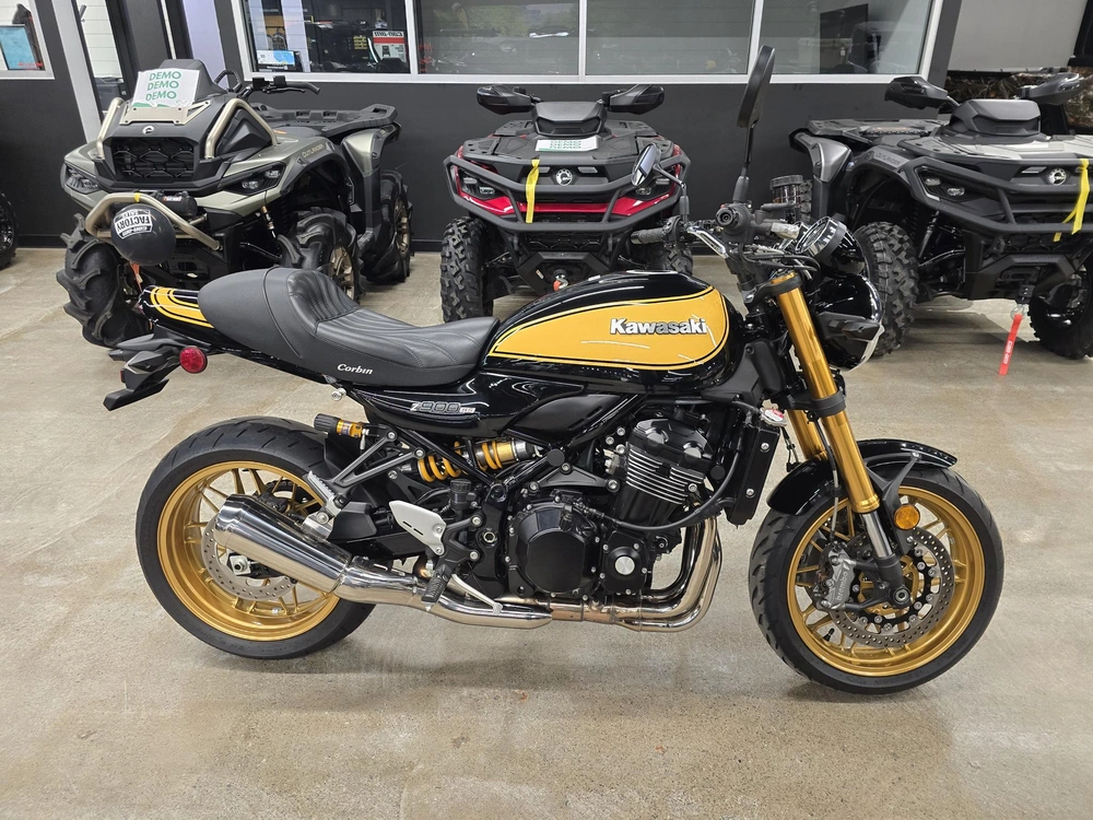 2022 Kawasaki Z900rs-se alt