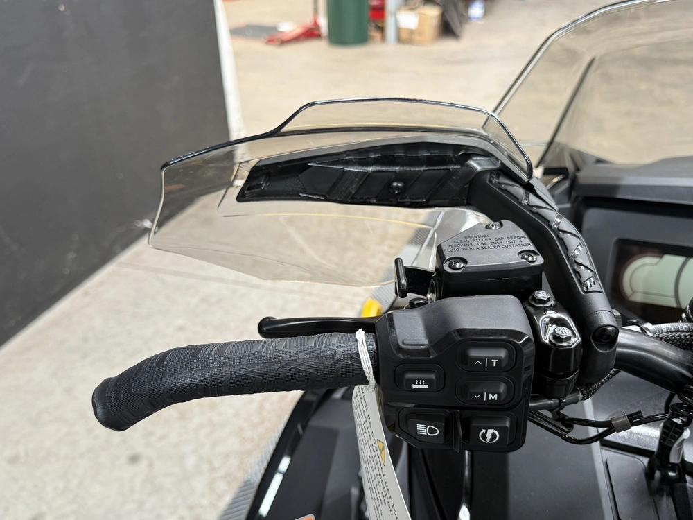 2027 Ski-doo Mxz Blizzard 850 137 1.2 Ice Ripper alt