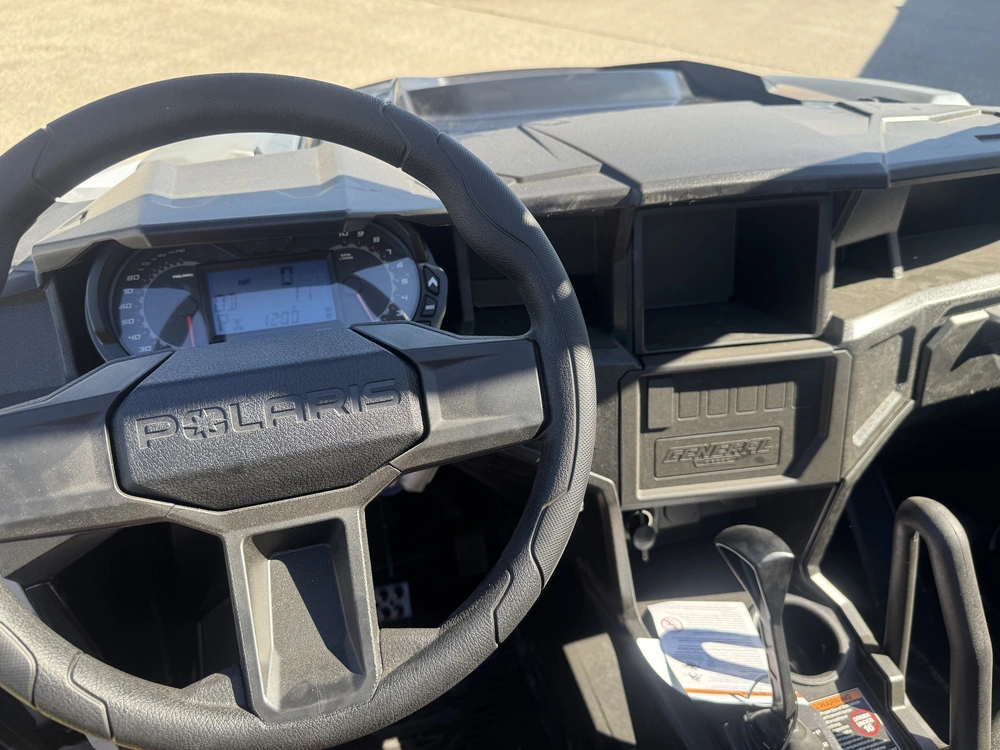 2026 Polaris General 1000 Sport alt