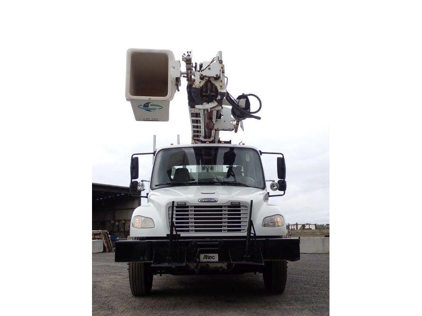 Freightliner M2106 2010