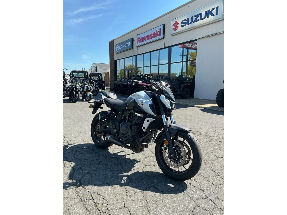 2023 Yamaha Mt-07 alt