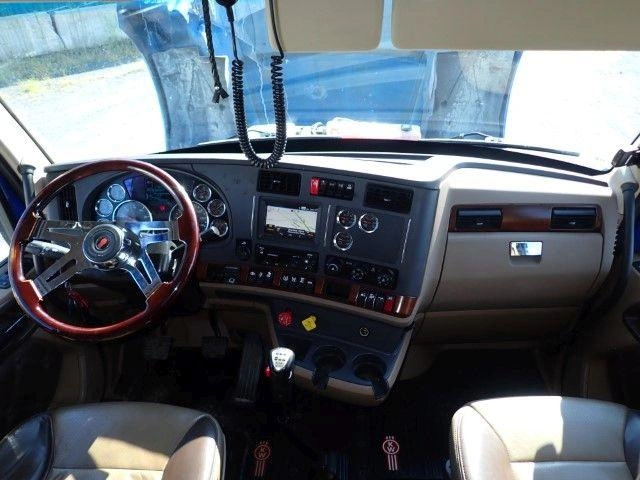 Kenworth T680 2021