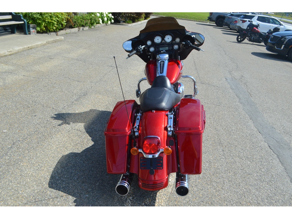 2012 Harley-davidson Flhx alt