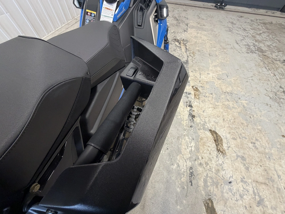 2027 Polaris Prostrs4voyadvult1.6blu 155 alt