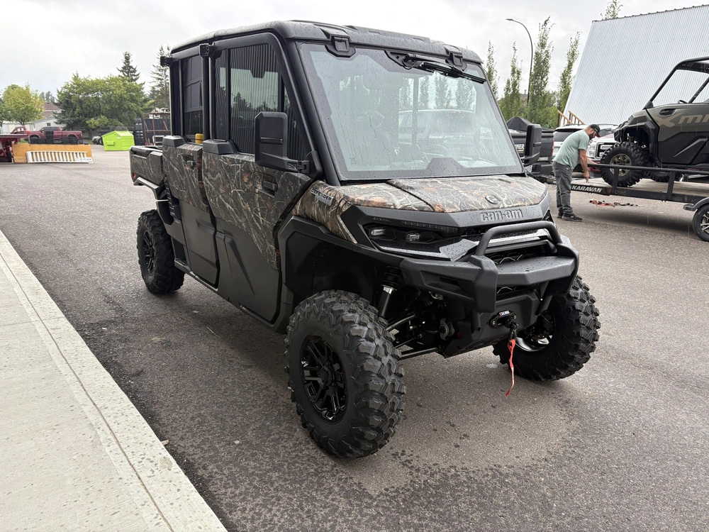 2027 Can-am Defender Max Limited Cab Hd11 6mvc alt