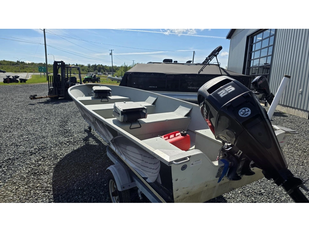 Lowe Boats 1667 2014 alt