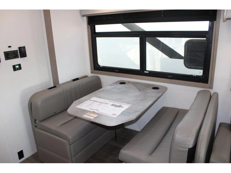 2027 Entegra Coach Odyssey 29v alt