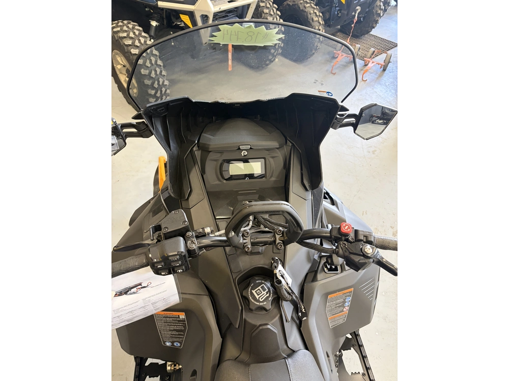 2027 Ski-doo Skandic Le 20" 900 Ace Crosscut 1.5" E.s.