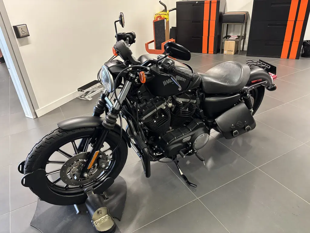 Harley-Davidson Sportster 883 IronXL883N 2013