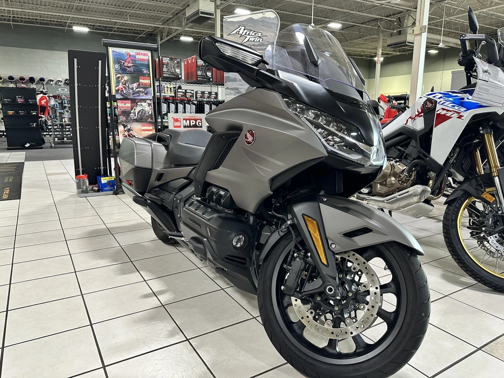2026 Honda Goldwing Dct alt