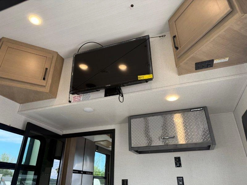Keystone Rv Raptor 362 2023 alt