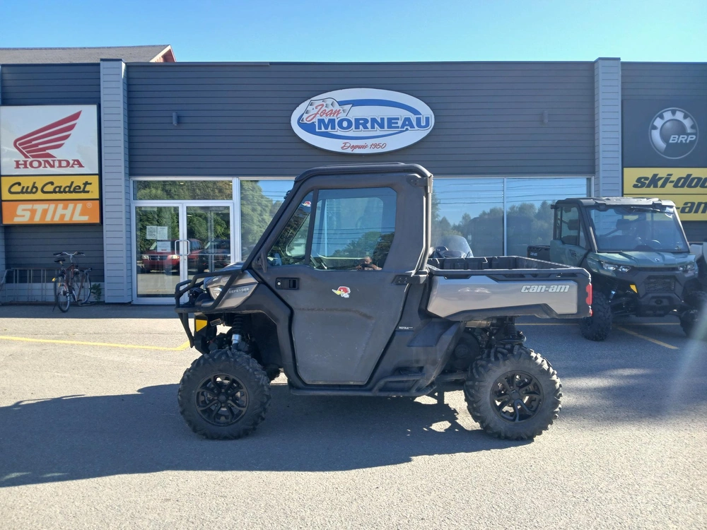 Can-am Def Xt Cab Hd8 2018 alt