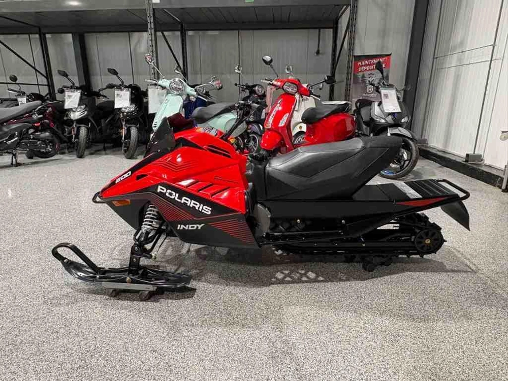 Polaris 200 Indy 2027 alt