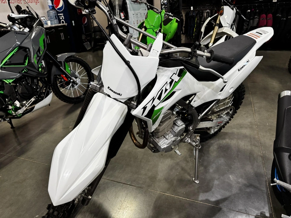 2026 Kawasaki Klx230 alt