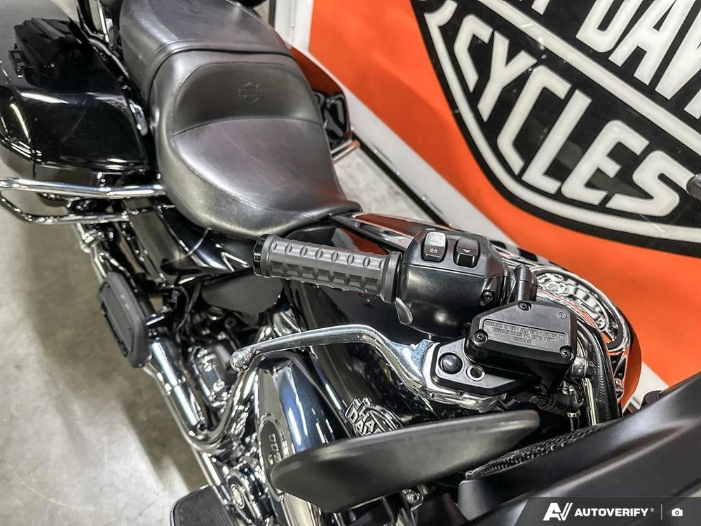 2025 Harley-davidson Street Glide Ultra alt