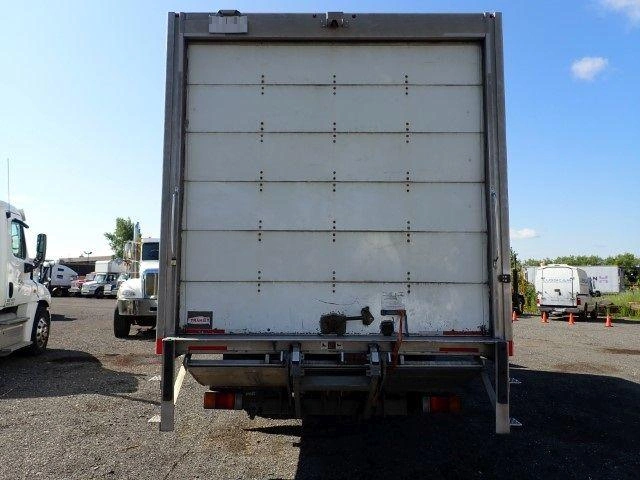 Isuzu Npr 2023