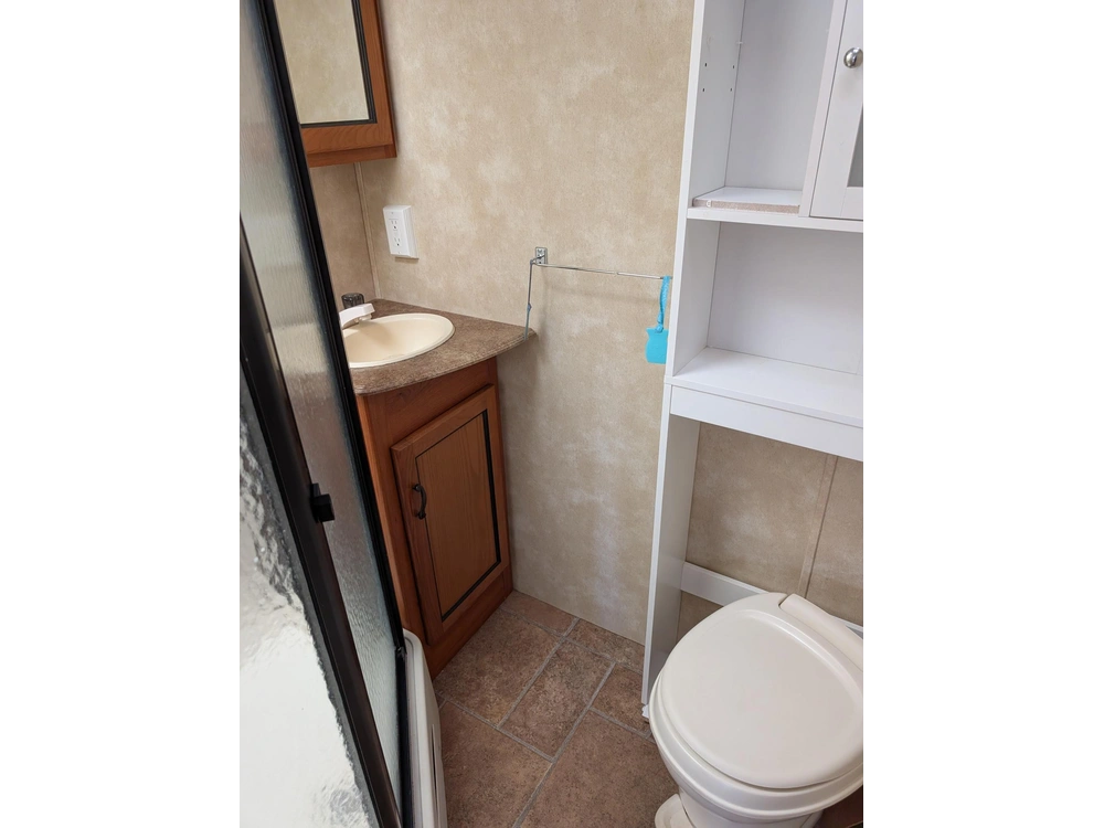 Coachmen Freedom Express 295rl 2012 alt