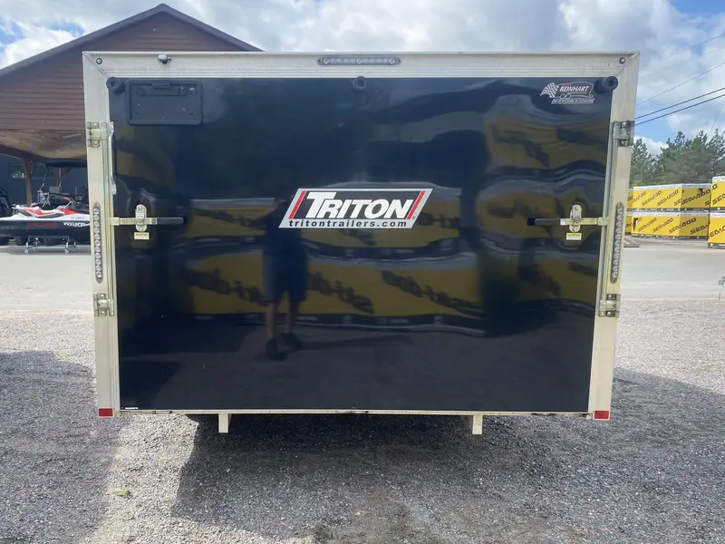 Triton TC128 ENCLOSED 2022