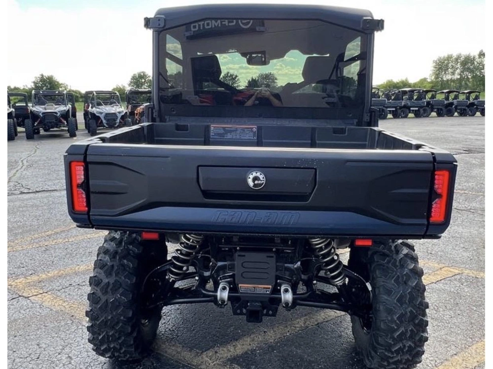 2026 Can-am Ssv Def Ltd 65 Hd11 Be Hb 26 alt