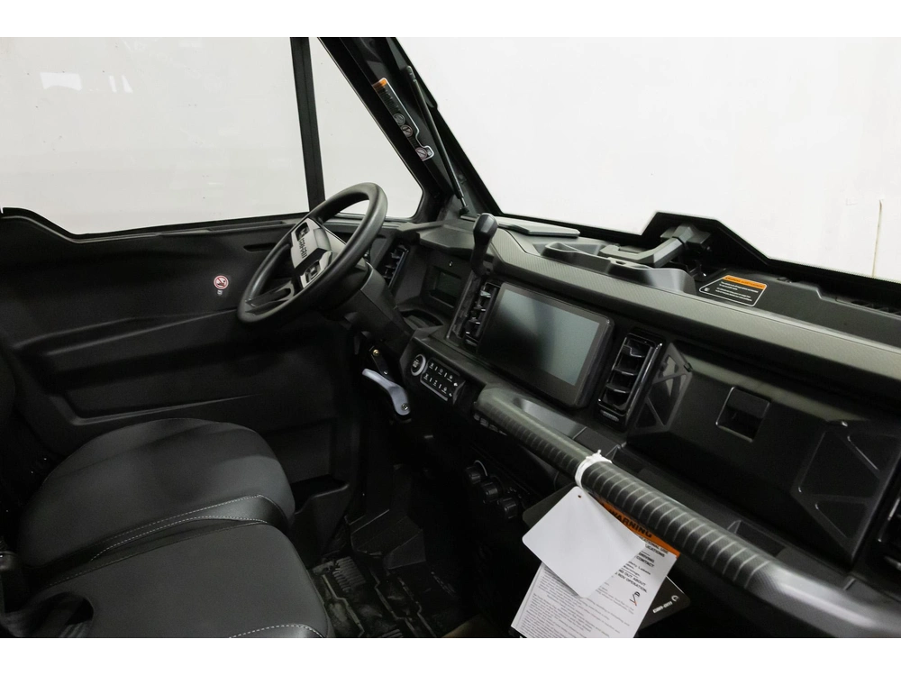 2026 Can-am Defender Max Limited Hd11 6mtd alt