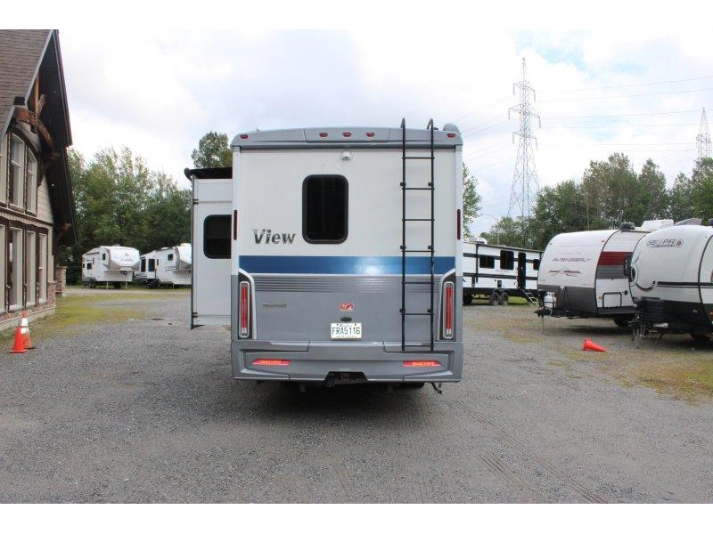 Winnebago View 24d 2021 alt