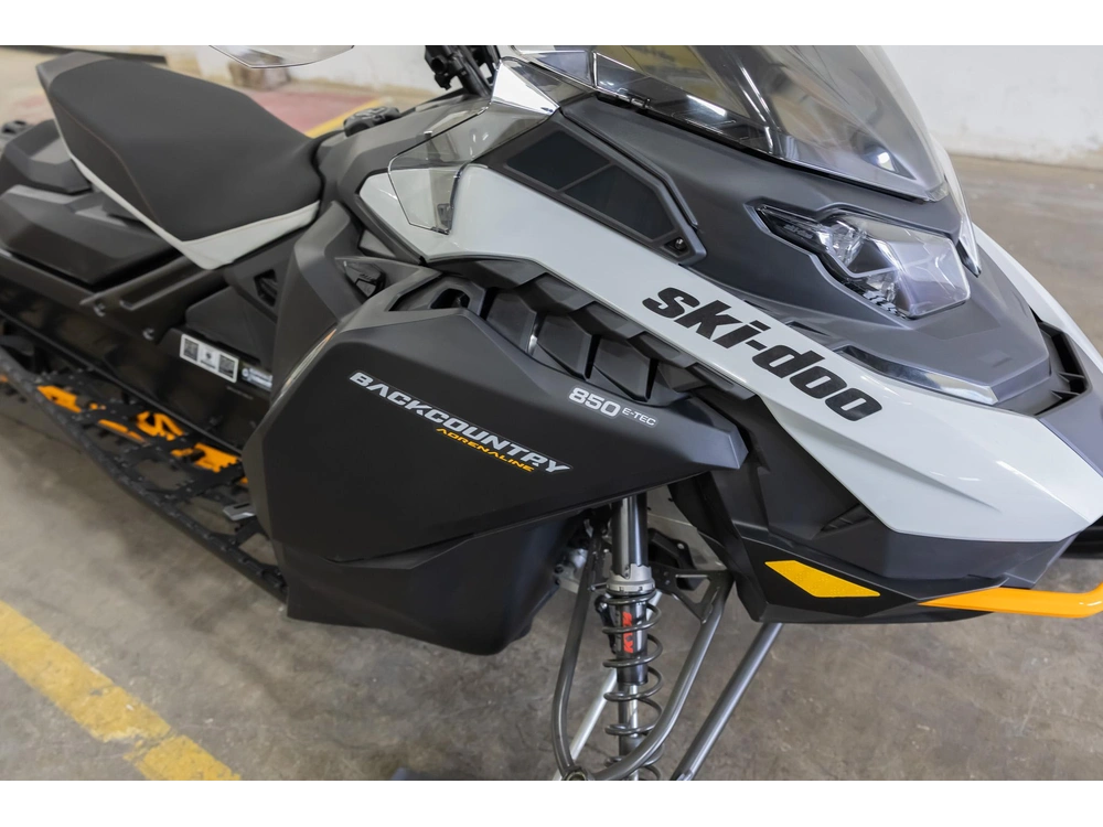 2026 Ski-doo Backcountry Adrenaline 850 146 Ugtb alt