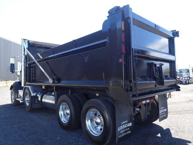 Peterbilt 567 2024