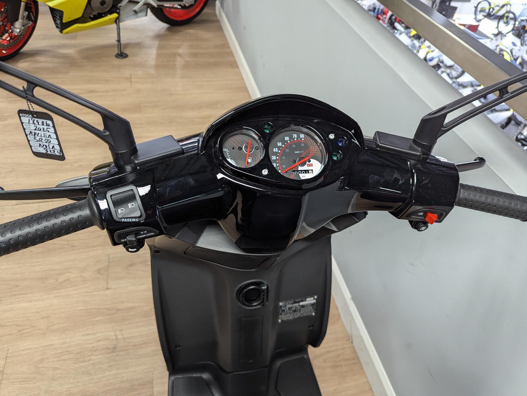 2027 APRILIA SR 50 MT 4T