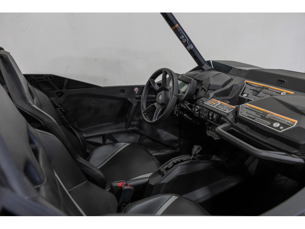 2026 Can-am Commander 1000 Xt 6gtd alt
