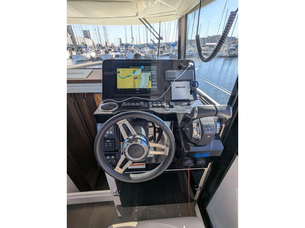 2023 Jeanneau Nc 895 Sport alt