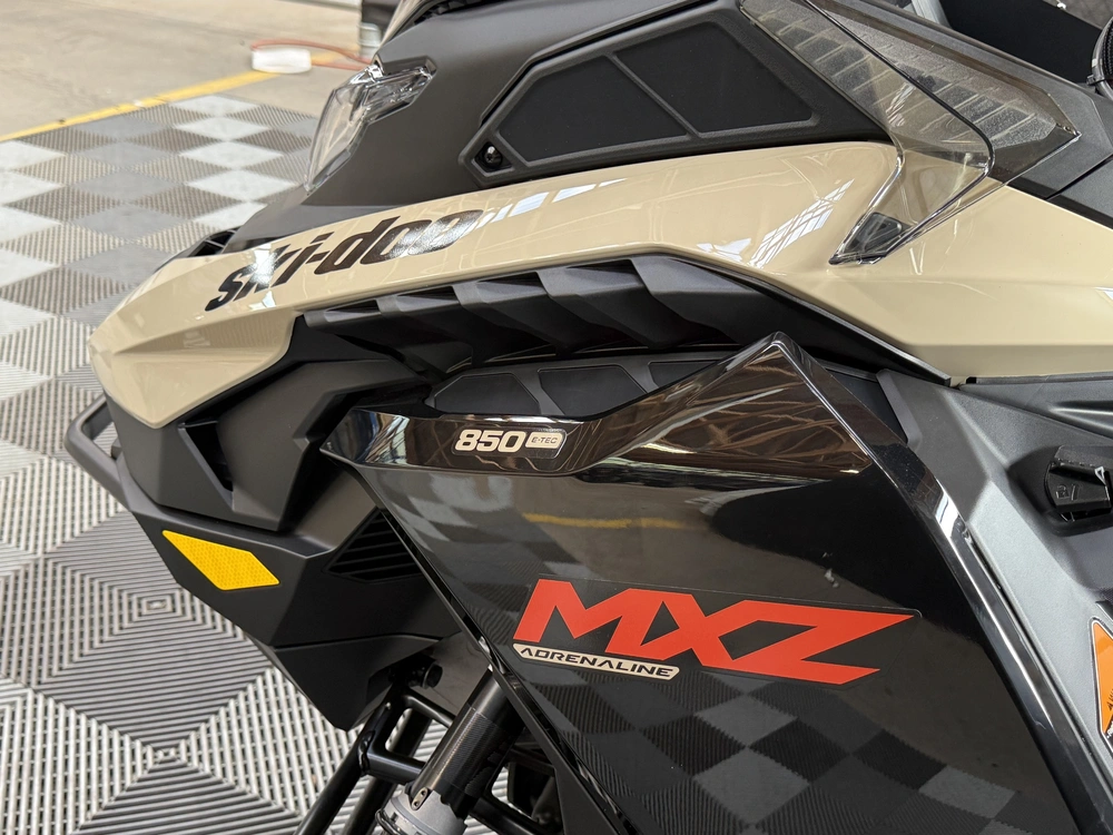 2027 Ski-doo Mxz Adrenaline 129 850 E-tec Ripsaw 1.25'' E.s. alt