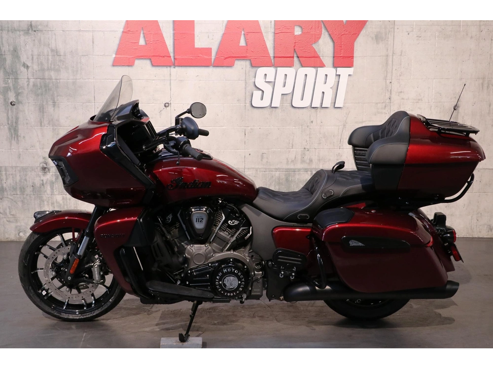 2026 Indian Motorcycle Pursuit Dark Horse 112 & Powerband Audio alt