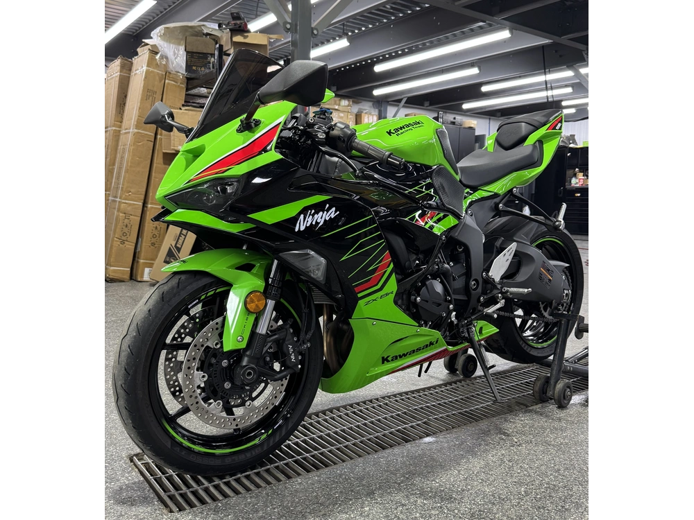 Kawasaki Zx6r 2024 alt