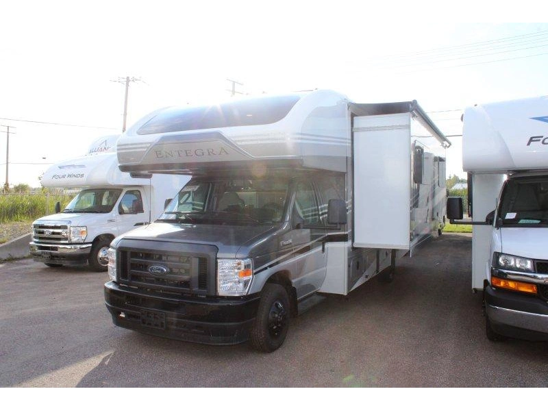 Entegra Coach Odyssey 24b 2027 alt