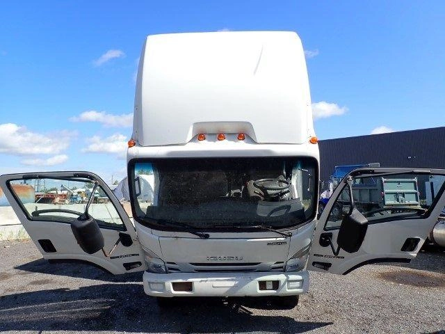 Isuzu Npr 2023