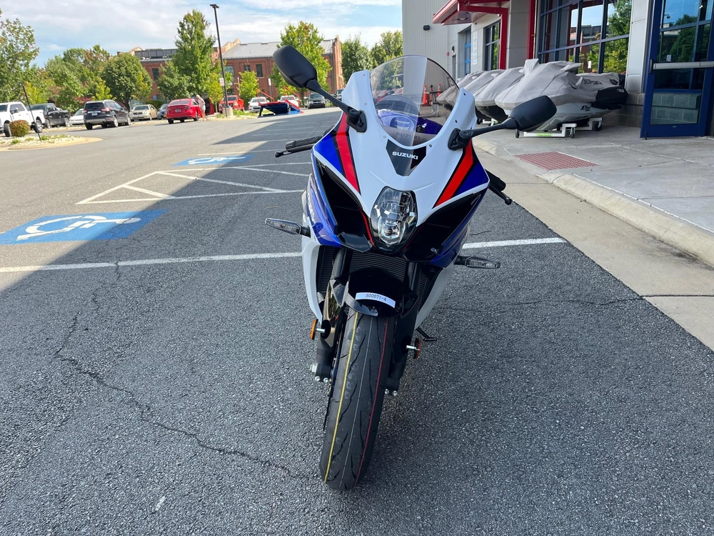 2027 Suzuki Gsx-r1000 alt