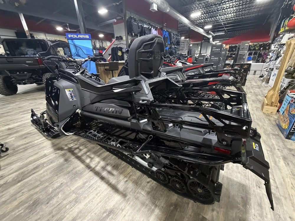 2027 Polaris Prostar Titan Adventure alt
