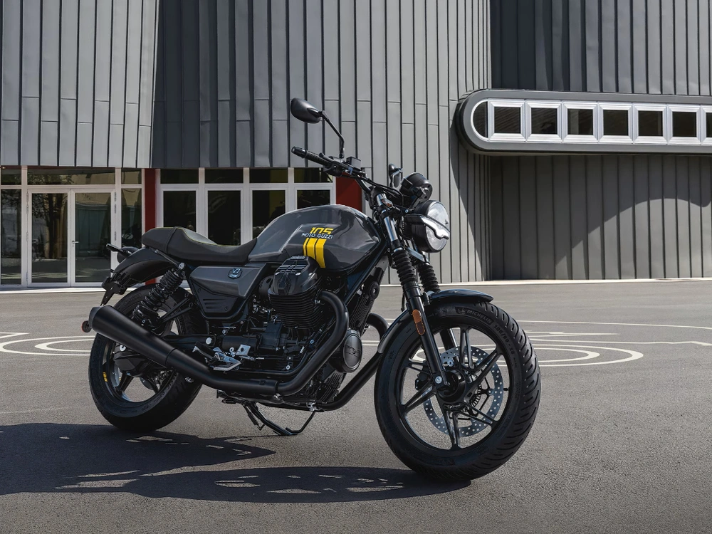 Moto Guzzi V7 Stone 850 105 Anniversaire 2027 alt