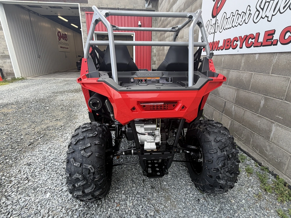 2026 Polaris Rzr 200 Efi Indy Red alt