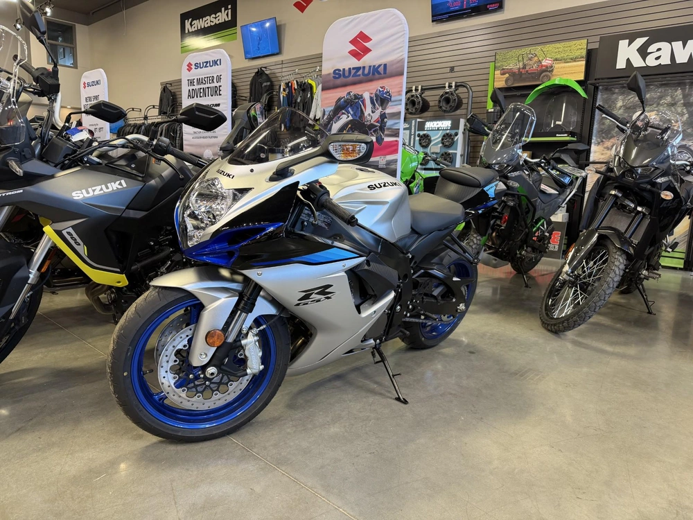 2026 Suzuki Gsx-r600 alt