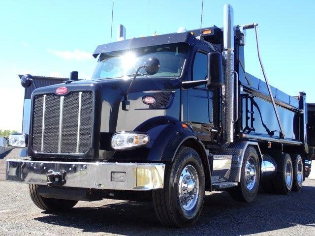 Peterbilt 567 2024