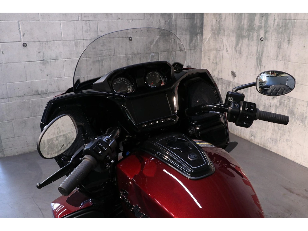 2026 Indian Motorcycle Pursuit Dark Horse 112 & Powerband Audio alt