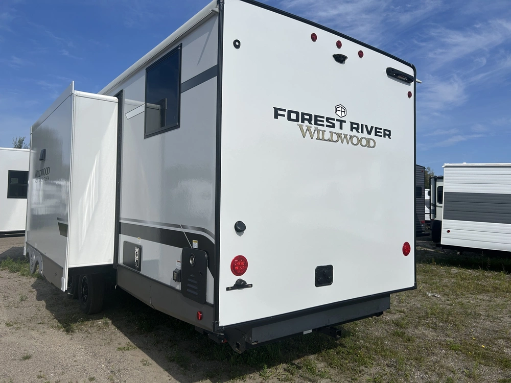 Forest River Heritage Glen 301fam 2026 alt