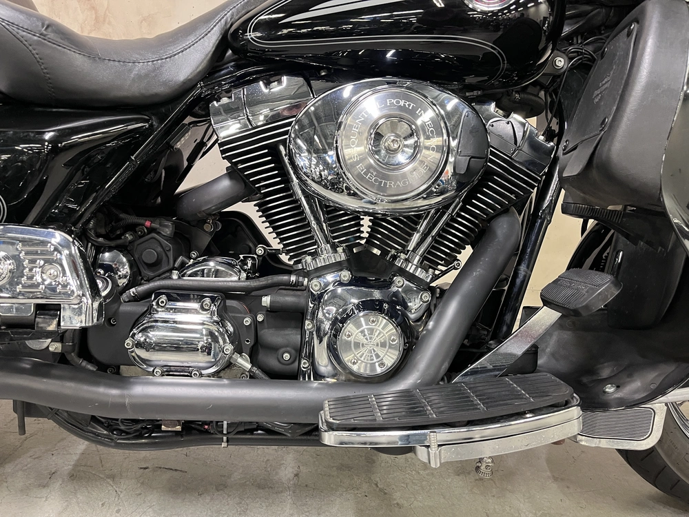 2005 Harley-davidson Flhtcu alt