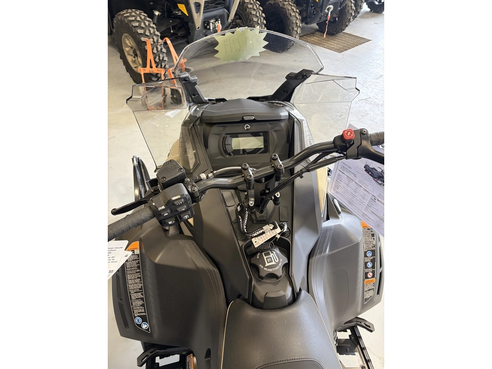 2027 Ski-doo Renegade Adrenaline 900 Ace Turbo R Ripsaw 1.25" E.s. alt