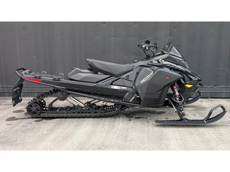 Ski-Doo Backcountry XRS 146 850 E-TEC® 2024
