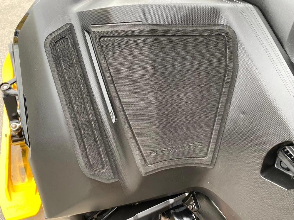 2026 Ski-doo Renegade X 900 Turbo R alt