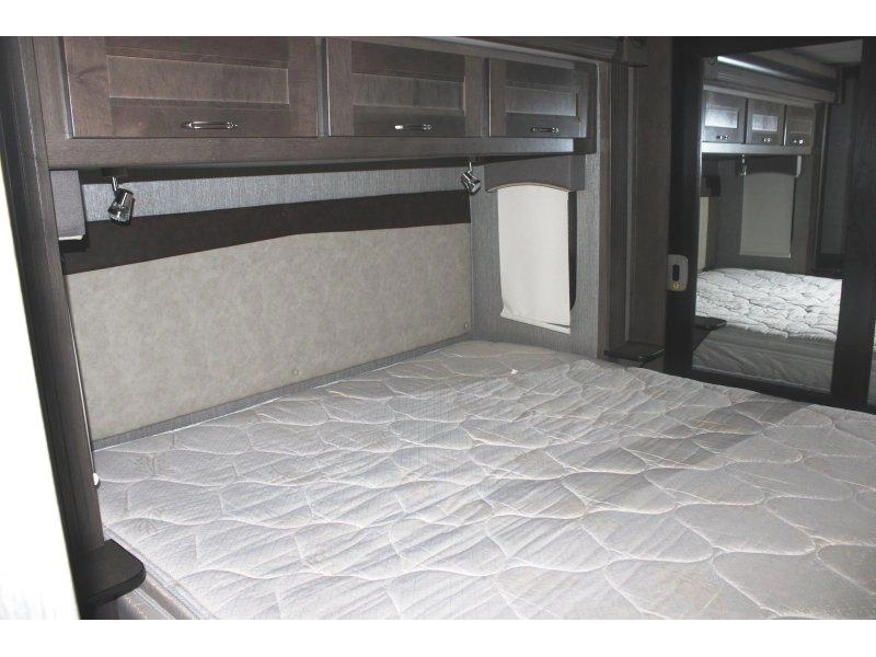 2020 Nexus Rv Evoque 35e alt
