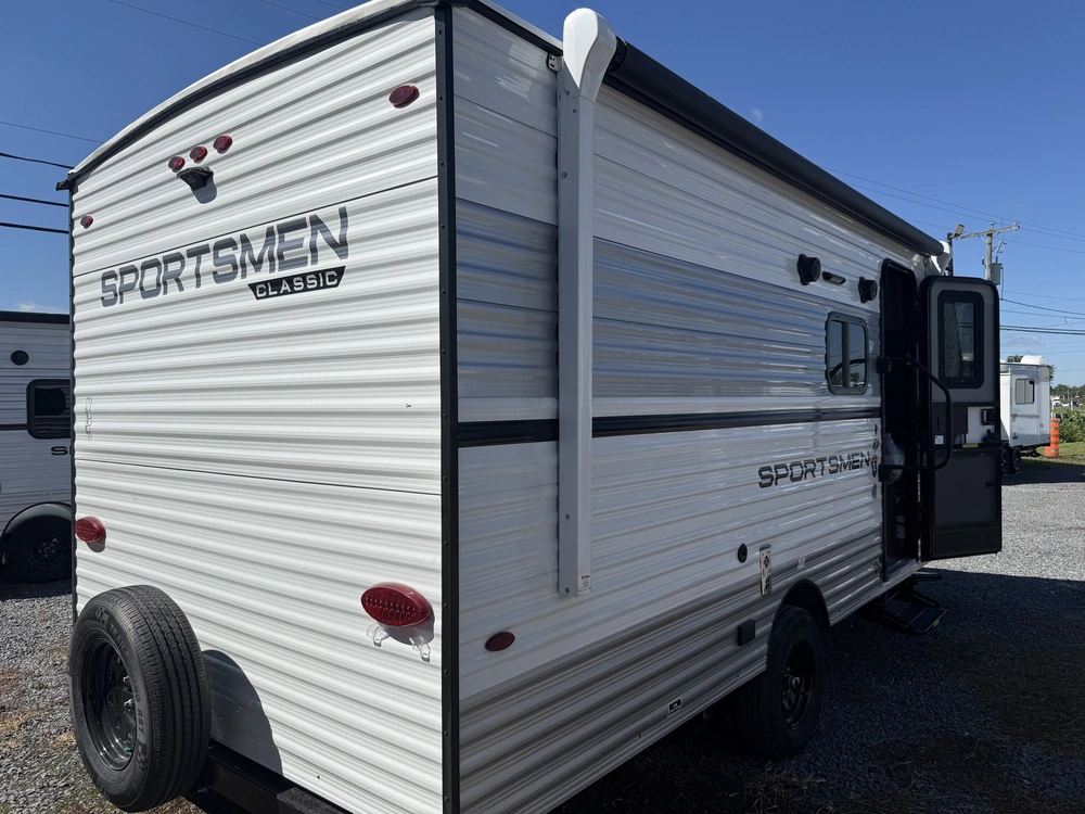 2027 Kz-rv Sportsmen Classic 180bh alt