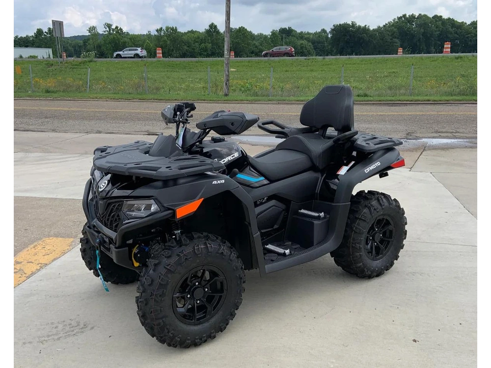 2026 Cfmoto Cforce 600 Touring Black alt